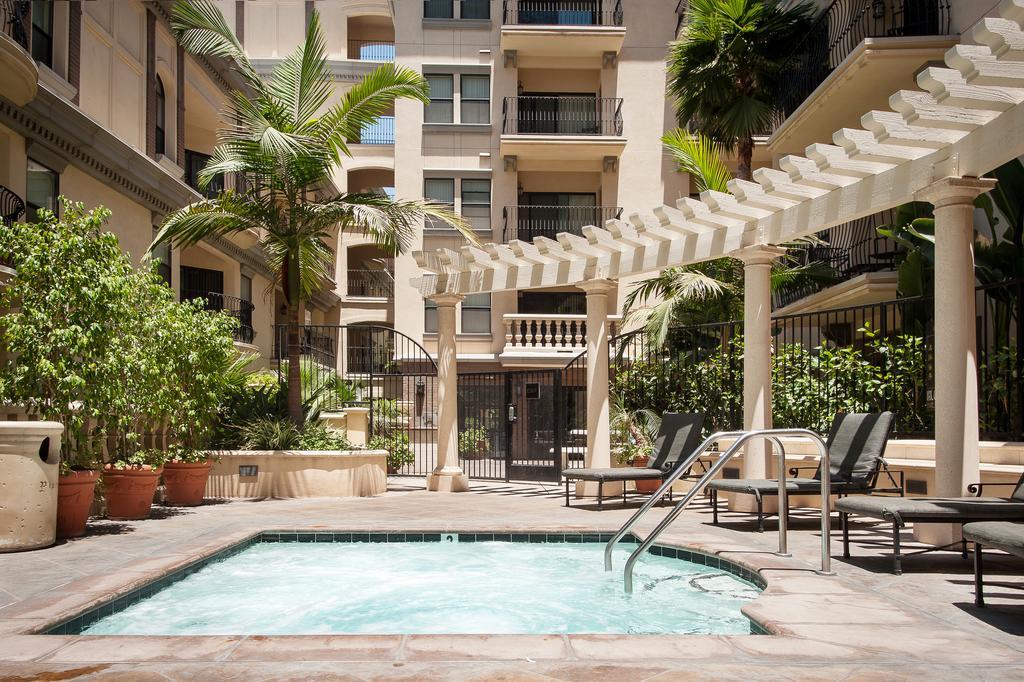 Sunshine Suites At The Piero Los Angeles Buitenkant foto