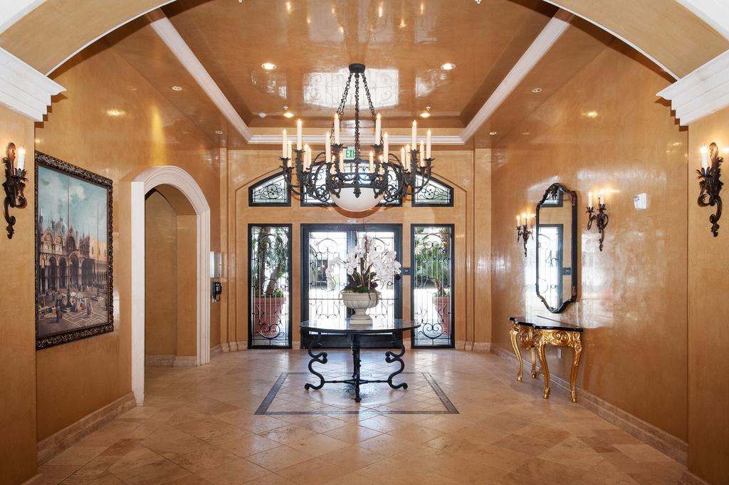 Sunshine Suites At The Piero Los Angeles Buitenkant foto